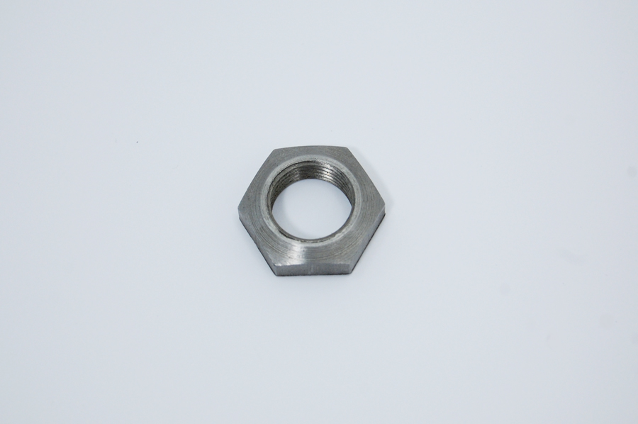 Nut kick start ratchet assembly