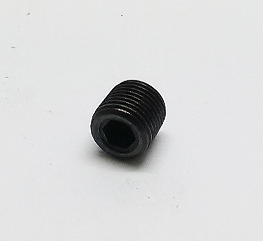 Crankcase oil way plug tapered