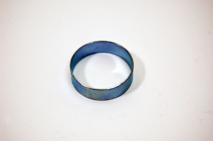 T140 Pushrod tube collar 80 on