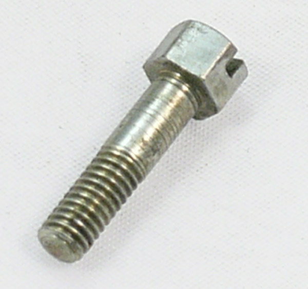 M01 Pick up screw each