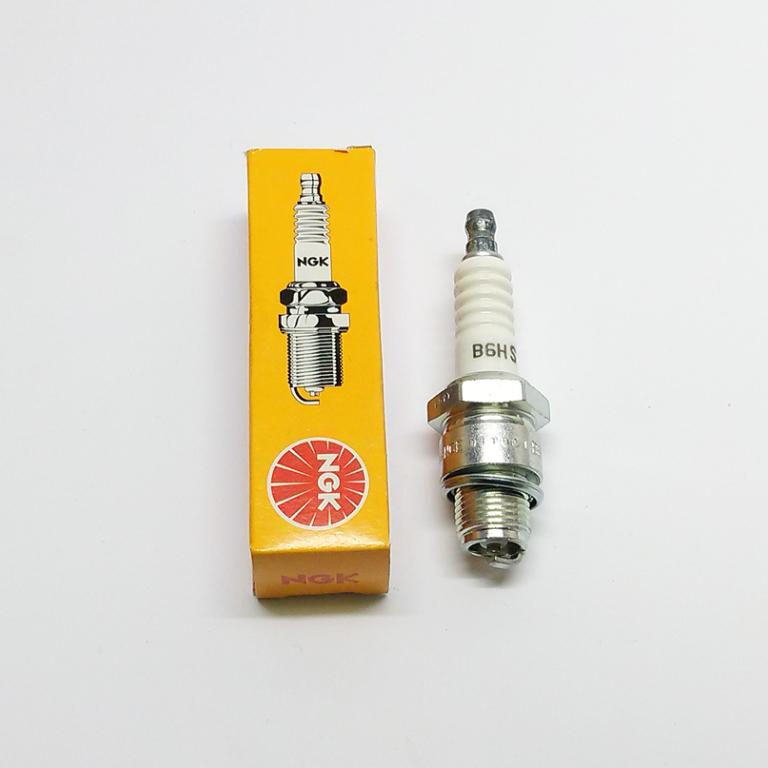 NGKB6HS  A10 / A7 & Triumph cast iron head,short reach