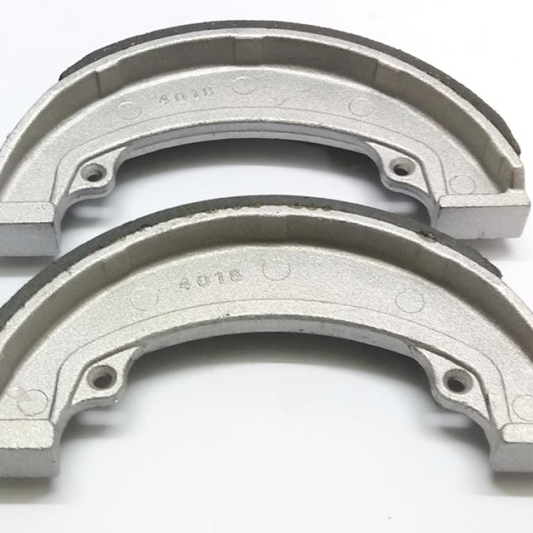 Rear conical hub BSA/TRI brake shoes pair