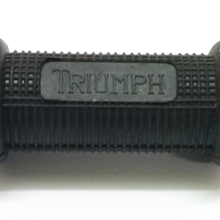 Kickstart rubber closed Triumph logo short