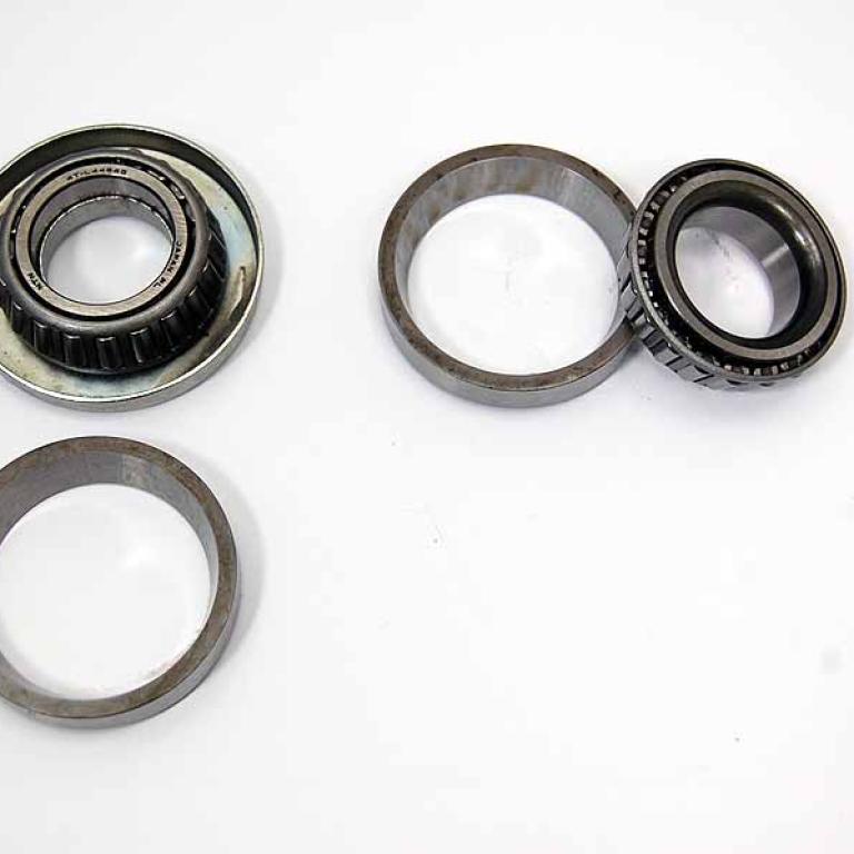 6T,pre OIF T120, T150  R/3 taper roller steering bearings