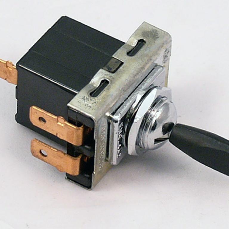 Lucas Headlamp switch 2 position/4 tag LU31780